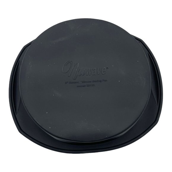 NuWave Silicone Bakeware Baking Set 8x8 Pan, Divider, & 9" Baking Pan Never Used - Picture 3 of 10